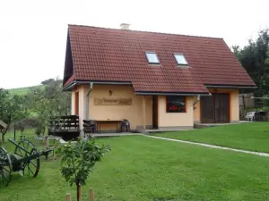 chata Liptovský Trnovec nabízí pěkné ubytování pro 6 až 9 osob