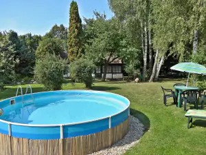 zahradní bazén (průměr 3,5 m)