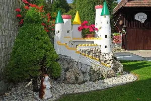 Zahrada - maketa hradu