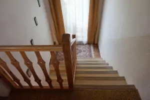 schodiště do prvního patra
