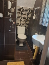 WC v koupelně