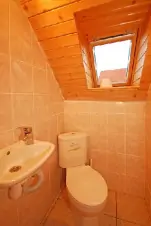 Samostatné WC (apartmán A)