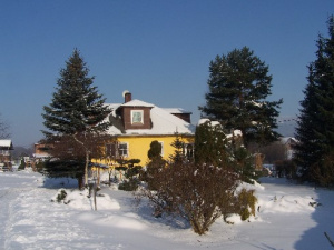 Chalupa Velké Svatoňovice v zimě