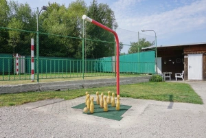 ruské kuželky a hřiště