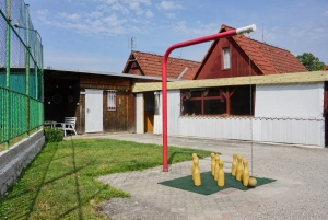 ruské kuželky a vstup do pergoly