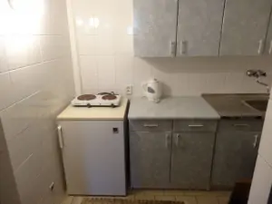 Malá kuchyňka v podkroví