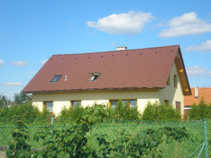 Chalupa Polnička se nachází na kraji obce a nabízí kvalitní ubytování pro 14 osob