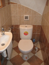V objektu jsou k dispozici 2 samostatné WC