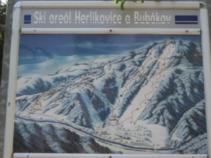 Ski areál Herlíkovice a Bubákov se od chalupy nachází jen 0,5 km