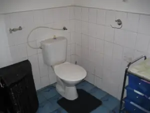 WC je součástí koupelny