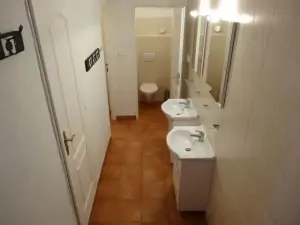 Umývárna a samostatné WC