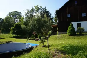u chalupy Vojtíškov je k dispozici bazén (průměr 4,5 m)